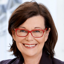 Portraitfoto von Mag. Barbara Halapier